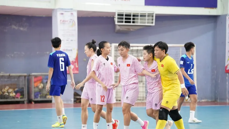Đội tuyển futsal nữ Việt Nam có 2 trận giao hữu trong thời gian tập huấn tại TPHCM