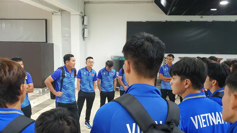 Thầy trò HLV Hứa Hiền Vinh về nước vào ngày 25-7, khép lại hành trình tham dự giải U19 Đông Nam Á 2024