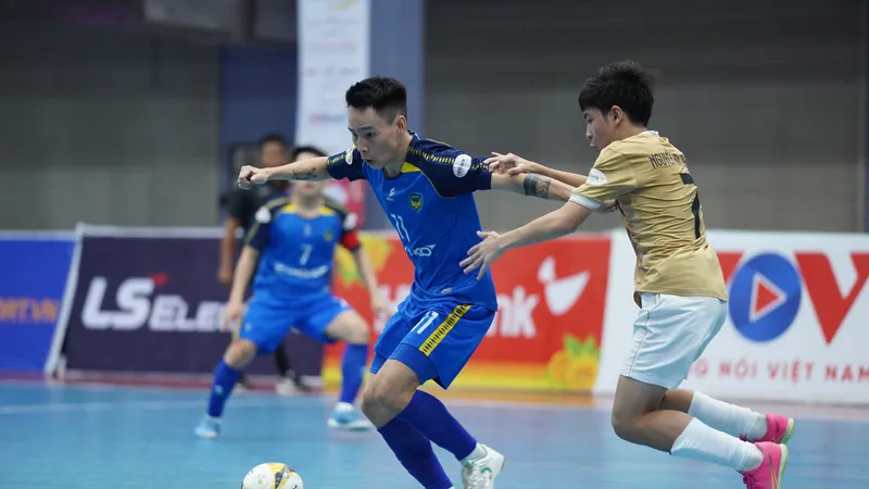 Sahako FC kịp ghi tên trong top 3 vào giờ chót