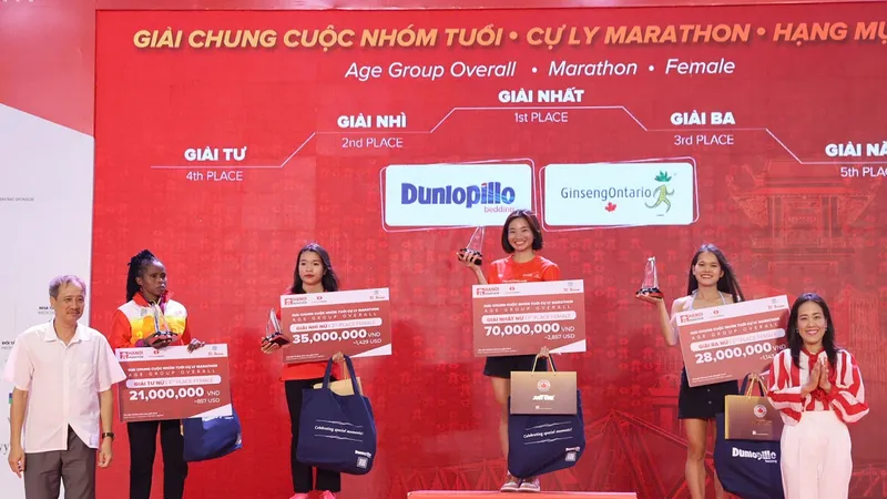 Nguyễn Thị Oanh đoạt Giải nhất nữ cự ly Marathon (42,195 km)