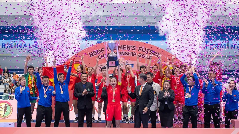 Đội tuyển nữ futsal Việt Nam vô địch NSDF Women's Championship tại Thái Lan mới đây
