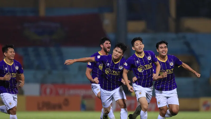 Hà Nội FC có bàn mở tỷ số khá sớm của Hai Long vào phút 14. Ảnh: MINH HOÀNG