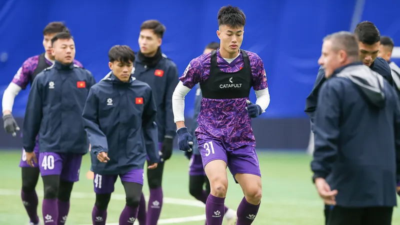 Giá vé cao nhất tại ASEAN Cup 2024 trên sân Việt Trì có mệnh giá 300.000 đồng.