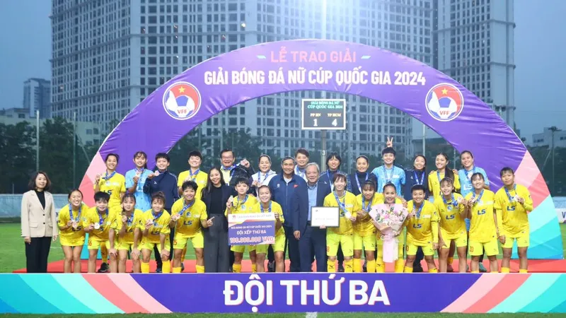 Đội nữ TPHCM giành Huy chương đồng giải bóng đá nữ Cúp Quốc gia 2024