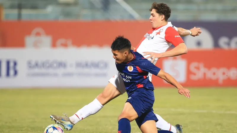 CAHN có trận giao hữu bổ ích trước Slavia Praha