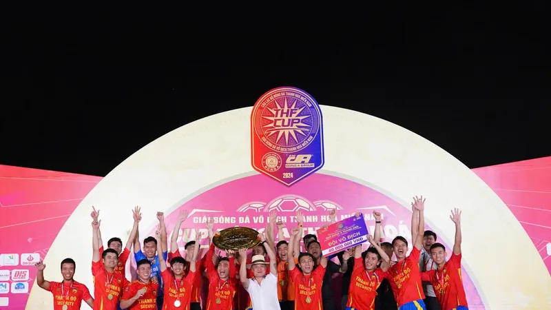 Hậu Lộc FC bảo vệ thành công ngôi vô địch
