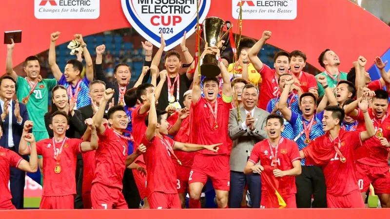 Đội tuyển Việt Nam giành Cúp vô địch đầy thuyết phục khi vượt qua Thái Lan trong cả hai trận chung kết