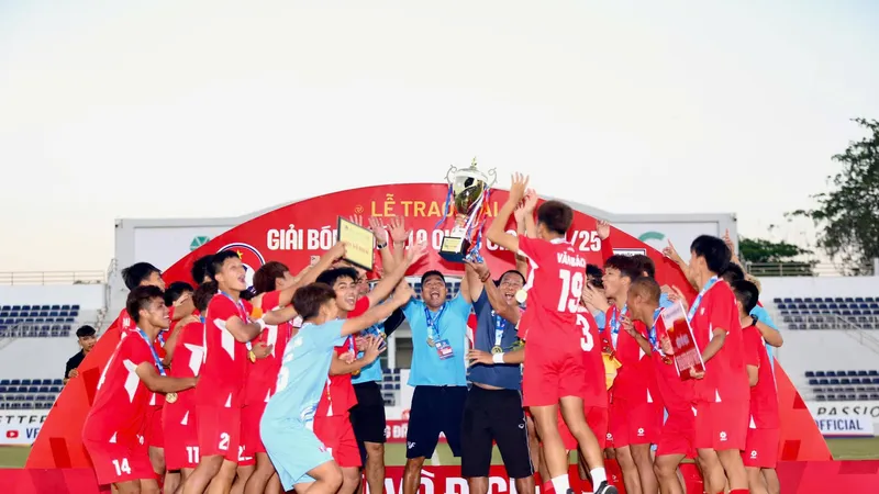 Niềm vui chiến thắng của U19 PVF