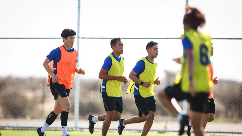 Nhiều trọng tài trẻ được thử thách tại VCK U17 châu Á 2025. Ảnh: AFC