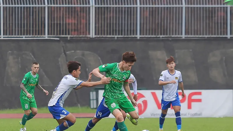 Hoàng Đức và các đồng đội tiến gần đến V-League 2025-2026.