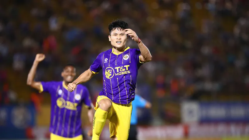 Tuấn Hải đã "nổ súng" trở lại sau hơn 3 tháng, đem trận thắng quý giá về cho Hà Nội FC. Ảnh: DŨNG PHƯƠNG