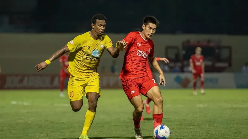 Lucas Ribamar đang thể hiện phong độ tốt trên hàng công CLB Thanh Hóa.