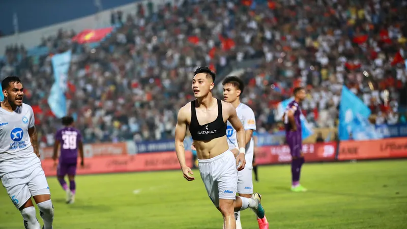 Lâm Ti Phông tỏa sáng với 1 bàn thắng và 1 đường kiến tạo.