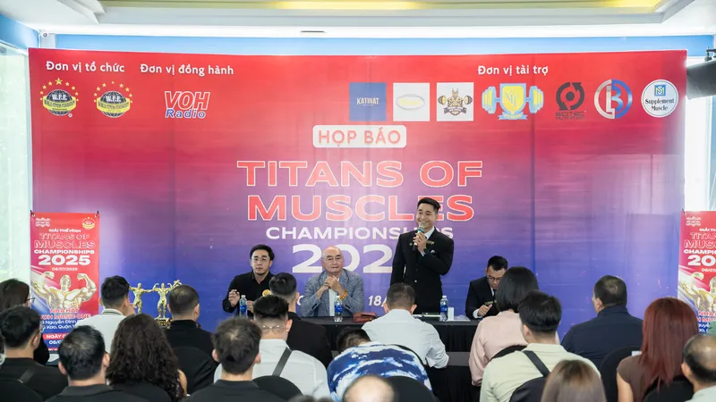 Toàn cảnh buổi họp giới thiệu về giải năm nay.