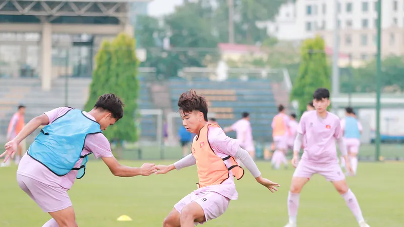 U16 Việt Nam sẽ có 3 trận đấu tập nội bộ trong tuần này để HLV Roland có cơ sở chốt danh sách 23 cầu thủ.