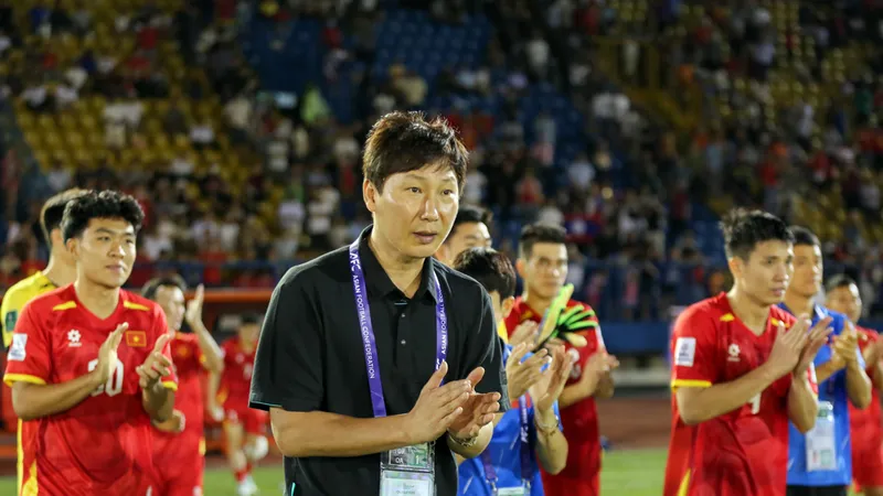 Thầy trò HLV Kim Sang-sik sẵn sàng cho chuyến làm khách tại Malaysia vào ngày 10-6 tới đây.