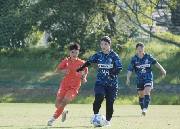 Các cầu thủ U20 nữ Việt Nam có những trận giao hữu bổ ích trong chuyến tập huấn vừa qua.