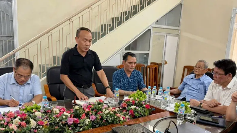 Tổng thư ký LĐBĐ Việt Nam ông Nguyễn Văn Phú phát biểu tại buổi gặp.
