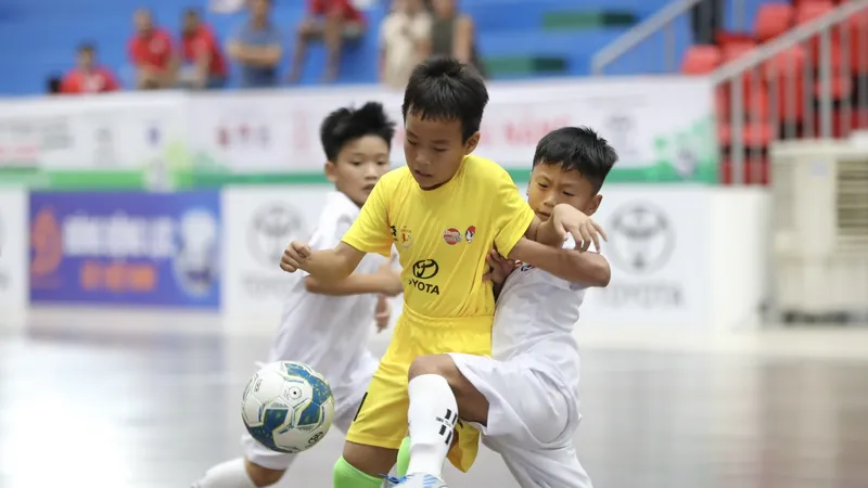 Đội U9 Thuận An Bình Dương có chiến thắng dễ dàng 5-1 trước U9 Tuyên Quang.