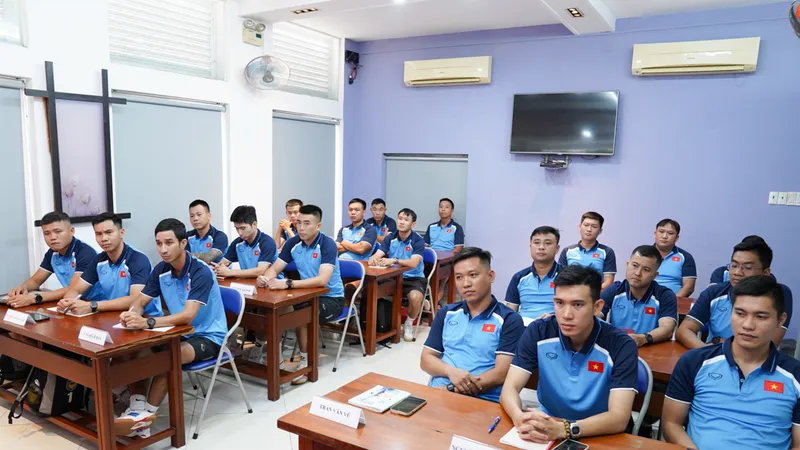 Khóa học lần này có 20 học viên từ các CLB futsal hàng đầu cả nước tham gia.