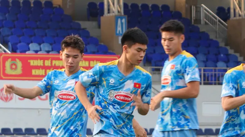 U22 Việt Nam trên sân tập ngày 25-11