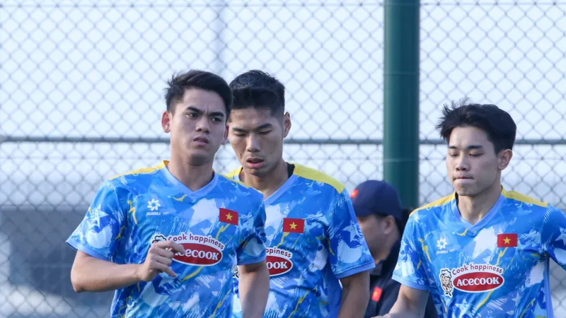 Khuất Văn Khang và Đình Bắc thuộc ban cán sự đội tuyển U23 Việt Nam tại SEA Games 33 vừa qua.