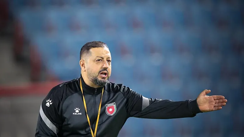 HLV Omar Najhi. Ảnh: JFA