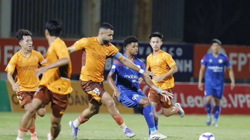 Cả PVF lẫn HA.GL đang cùng kẹt ở khu vực cuối bảng xếp hạng V-League với cùng 8 điểm.