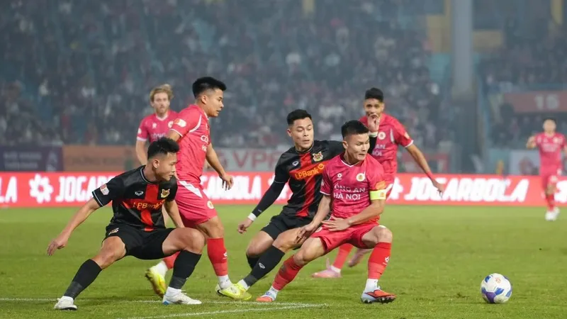 Công an Hà Nội vẫn ra sân ở đấu trường châu Á vào ngày mùng 2 Tết. Ảnh: CAHNFC