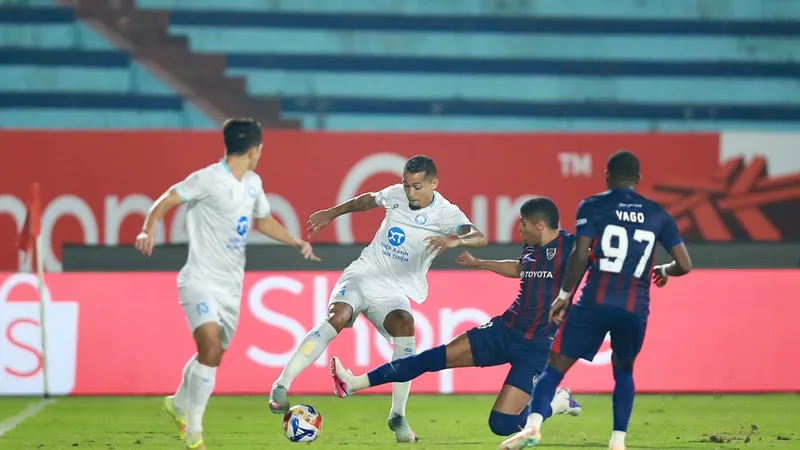 Johor Darul Tazim trong chuyến làm khách trên sân Thiên Trường ở cuối vòng loại bảng Cúp C1 Đông Nam Á-2026. Ảnh: QUANG DƯƠNG