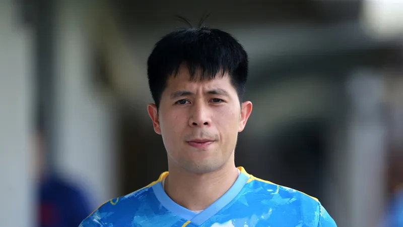 Hậu vệ nhiều kinh nghiệm Đình Trọng. Ảnh: S.N