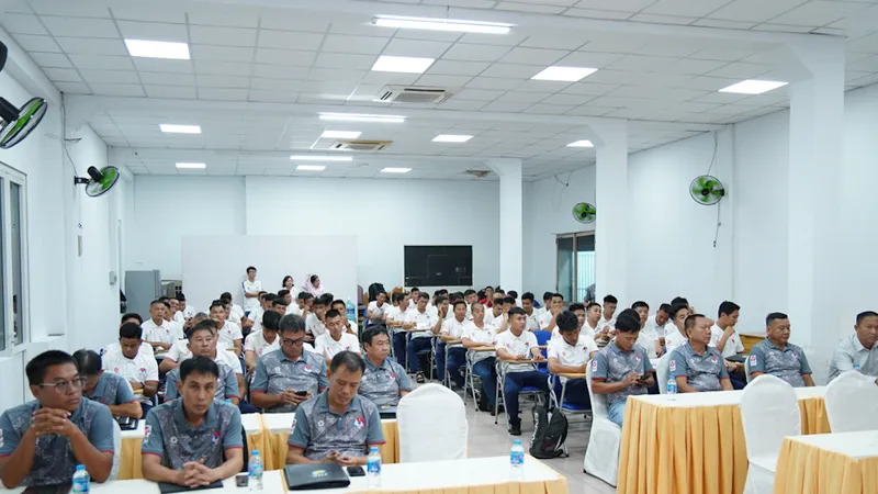 Toàn cảnh buổi khai mạc lớp tập huấn đợt 2 vào ngày 30-3.