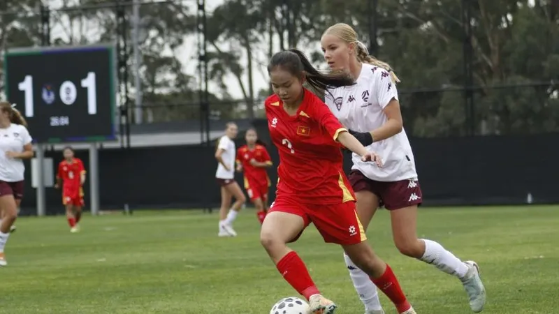 U15 nữ Việt Nam hòa trận đầu tiên tại giải giao hữu ở Australia.