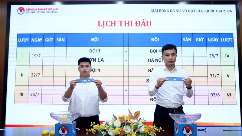 Lễ bốc thăm diễn ra vào sáng 28-4. Ảnh: ĐOÀN NHẬT