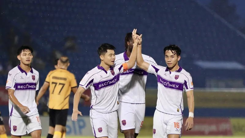 Becamex TPHCM quyết tâm sớm trở lại đấu trường V-League.