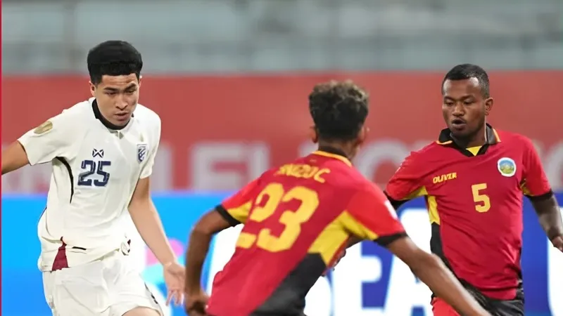 Timor Leste trong trận gặp Thái Lan trên sân Hàng Đẫy tại ASEAN Cup 2024. Ảnh: Aseanfootball