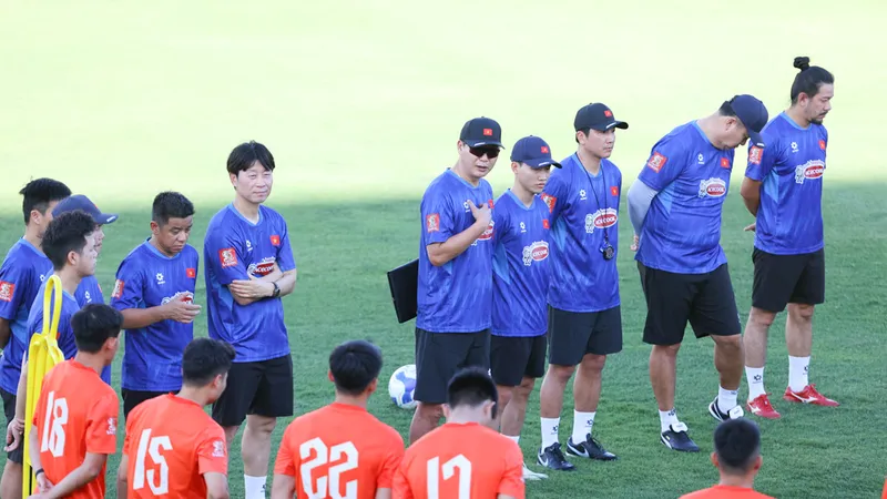 Đội tuyển Việt Nam sẵn sàng cho chuyến tập huấn tại Hàn Quốc. Ảnh: ĐOÀN NHẬT