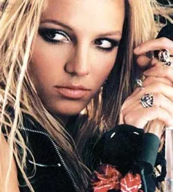 “Sát thủ” Britney Spears