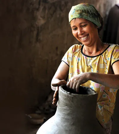 Gốm Bàu Trúc và phụ nữ Chăm