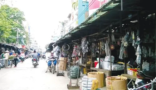 Phố phụ tùng xe máy