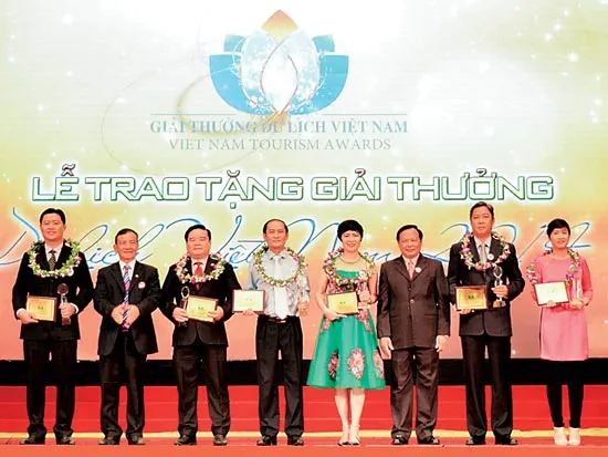 15 năm liền nhận Giải thưởng Du lịch Việt Nam: Fiditour khẳng định vị thế dẫn đầu