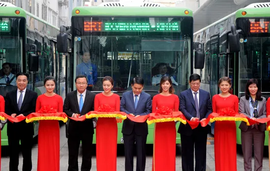 Giải trình nghi vấn xe buýt nhanh BRT Hà Nội bị đội giá