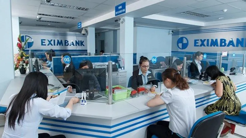 Nhân sự cao cấp làm “nóng” mùa đại hội cổ đông ngân hàng