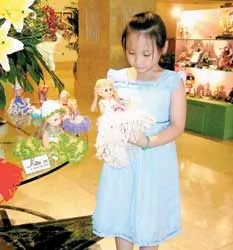 Khai mạc triển lãm búp bê ở KS Equatorial