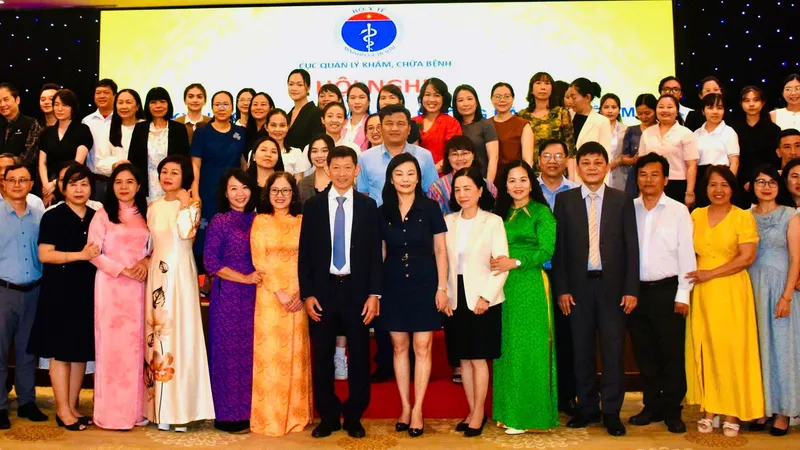 Hội nghị có sự tham gia của hơn 300 đại biểu