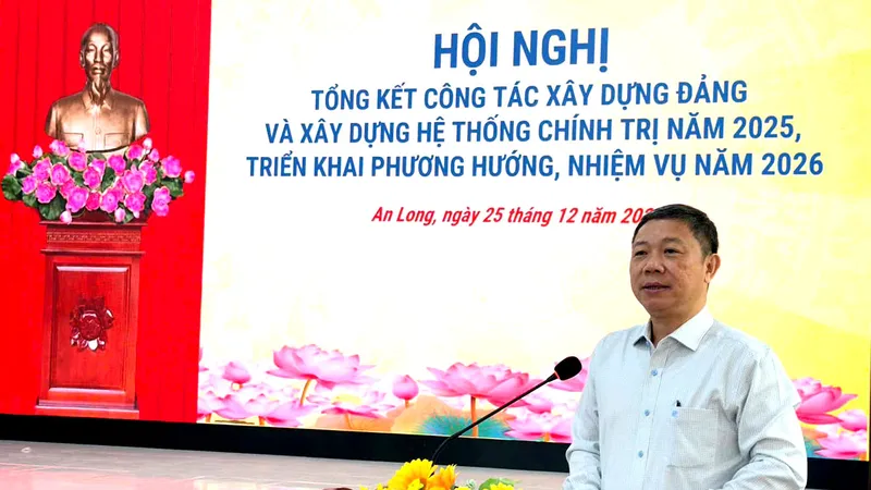 Trưởng Ban Tuyên giáo và Dân vận Thành ủy TPHCM Dương Anh Đức phát biểu tại hội nghị