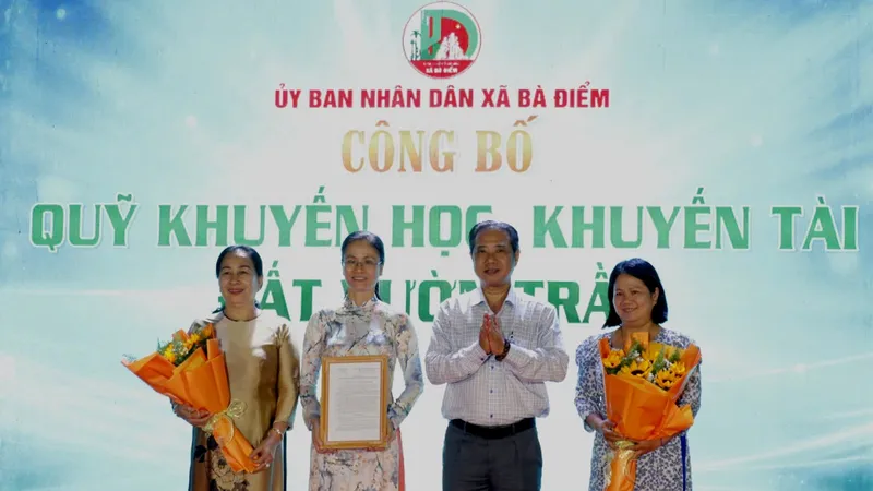 Xã Bà Điểm ra mắt Ban vận động Quỹ Khuyến học, khuyến tài Đất Vườn Trầu