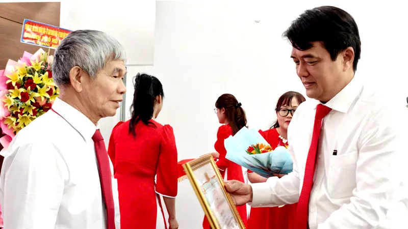 Phường Chánh Phú Hòa: Phấn đấu giữ vững 100% khu phố đạt chuẩn an toàn về ANTT
