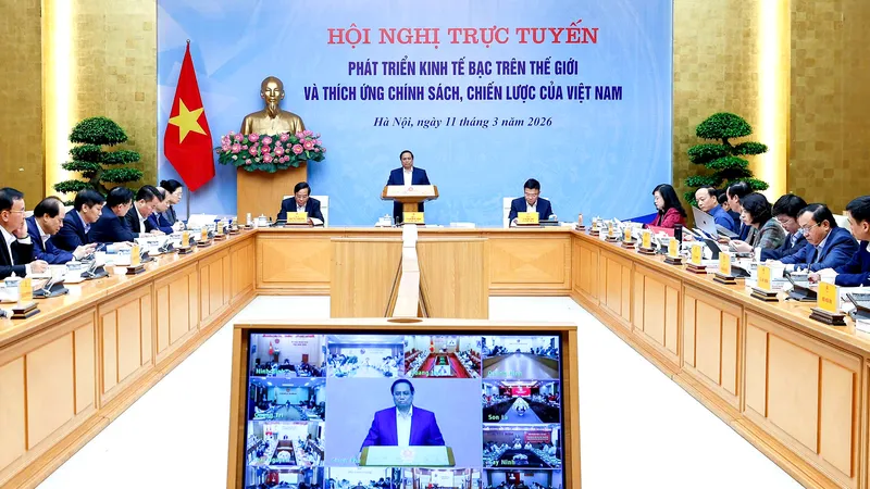 Thủ tướng Phạm Minh Chính chủ trì và phát biểu tại Hội nghị về phát triển kinh tế bạc trên thế giới và thích ứng chính sách, chiến lược của Việt Nam. (Ảnh VIẾT CHUNG)
