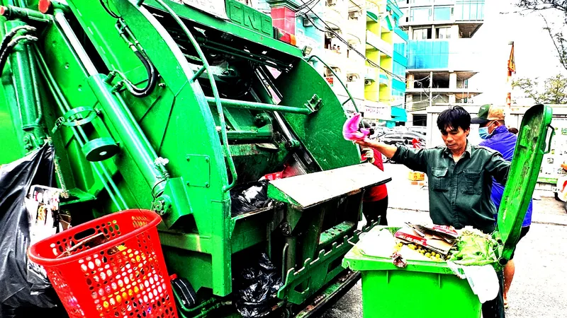 Cần thống nhất đơn giá thu gom, vận chuyển rác sinh hoạt